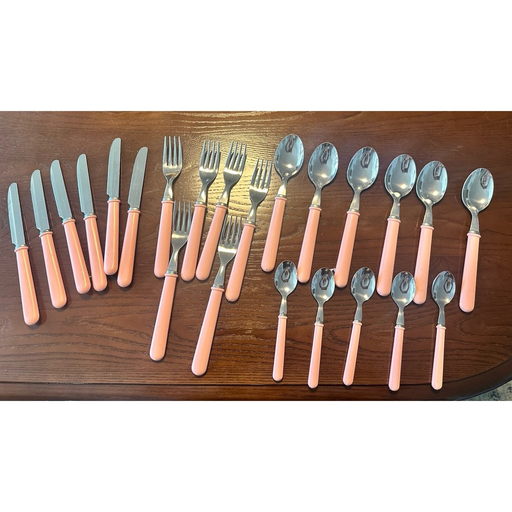 Mid-Century Modern 23 Pieces Inox Italy Stainless Flatware Pink‎ Plastic Handle